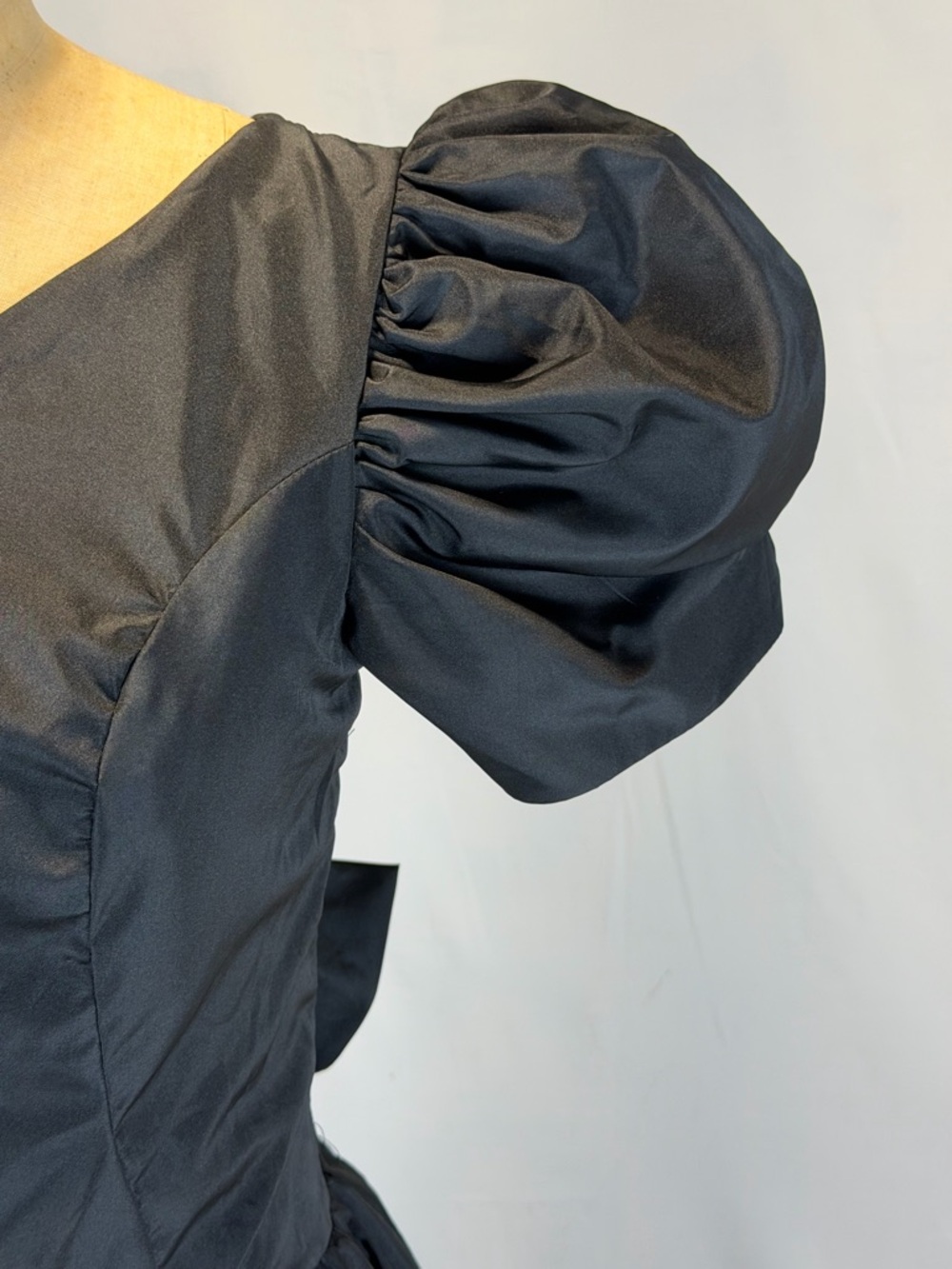 VINTAGE 80s black taffeta formal dress prom gown huge bow puff shoulder sleeve - Picture 5 of 11